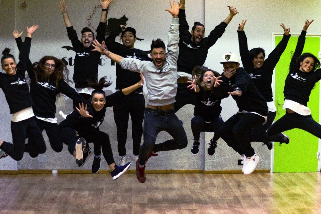 La storia dei Free Evolution, da Reggio Calabria a Cinecittà: “La vostra danza è arte”