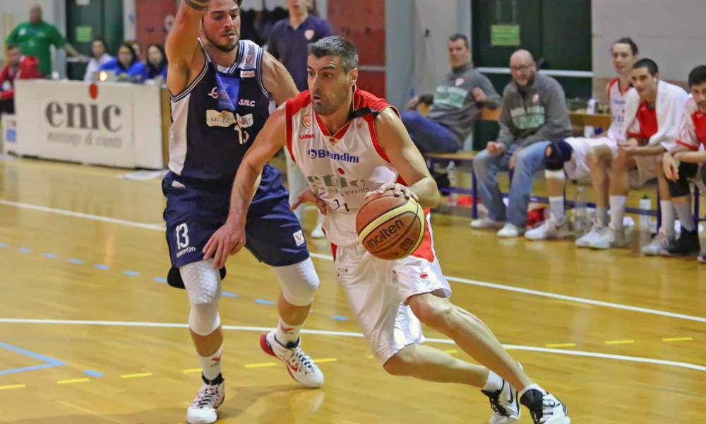 Basket – Il reggino Rugolo ha firmato per Lamezia