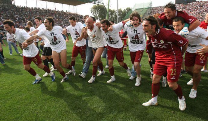 Ricordi e nostalgia, il tempo non passa. C’è ancora una Reggina in serie A