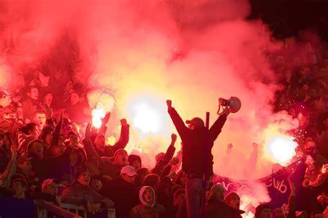 Tentativo di aggressione degli ultras napoletani ai tifosi neroarancio