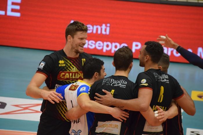 Volley – Dura battaglia contro Monza. Per la Tonno Callipo arriva un punto
