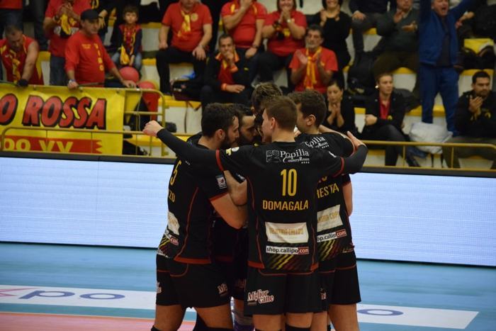 Volley – Partita da batticuore. La Tonno Callipo torna a vincere 3-2
