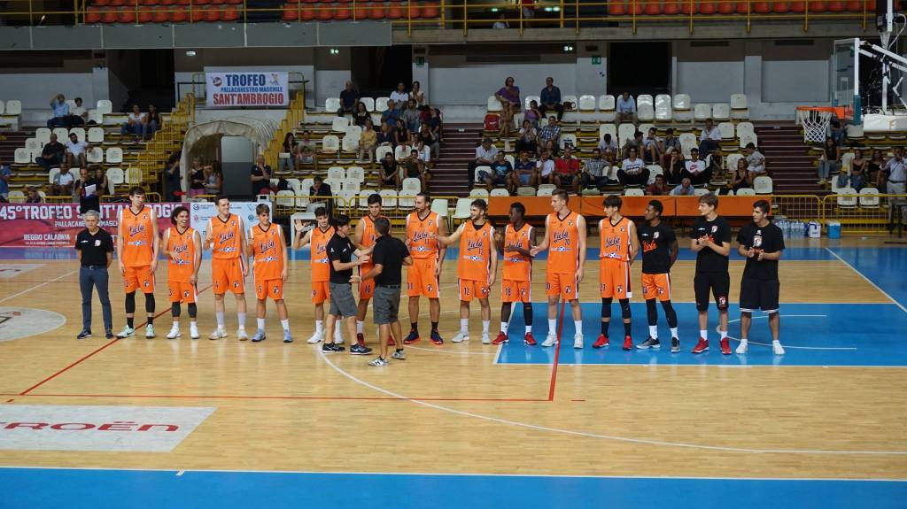 Viola Basket – La GIBA è con i giocatori neroarancio