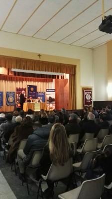 20180220_Lions, Leo e altre associazioni di servizio alla presentazione del libro “Fiumi d’oro” a Palmi (RC)_02Sala
