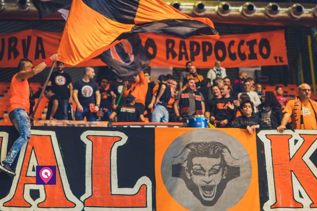 Barcellona giochi in Sicilia. Noi siamo la viola