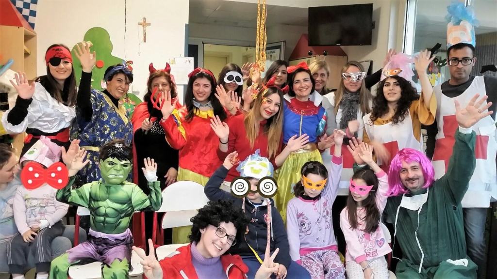 Il Carnevale irrompe in pediatria insieme ai volontari dell’Abio