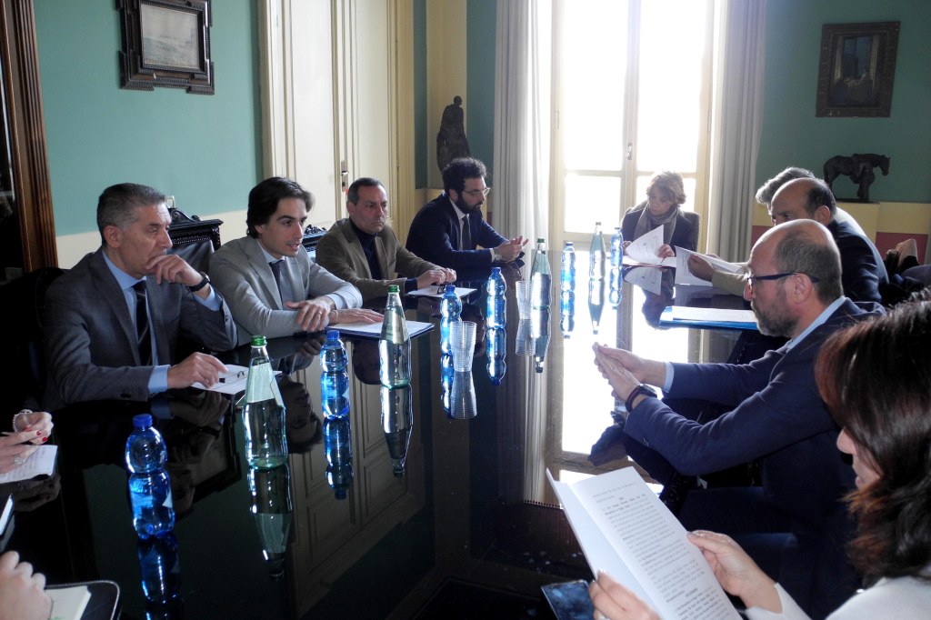 A Palazzo Alvaro l’incontro sui pendolari della salute