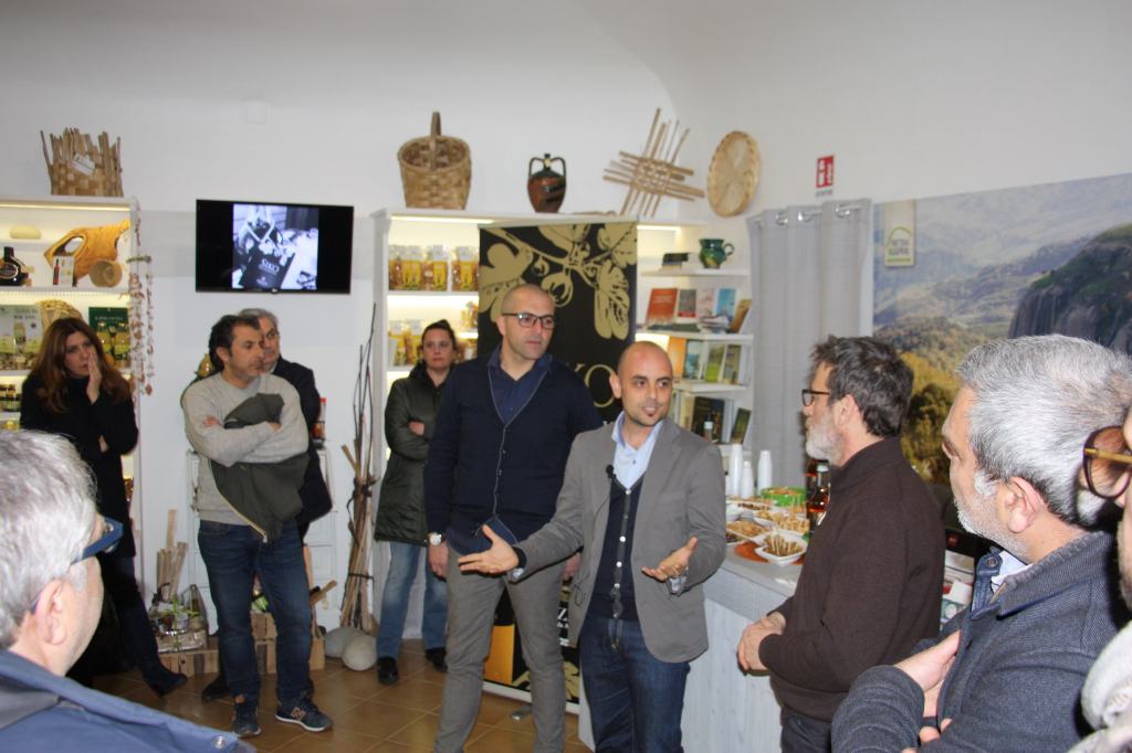 Alla Botteguccia di PietraKappa l’incontro con Ozzeni di Condofuri