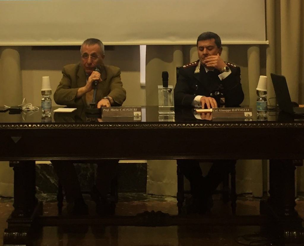 Il Comandante dei Carabinieri Battaglia al liceo classico per lezioni di Intelligence