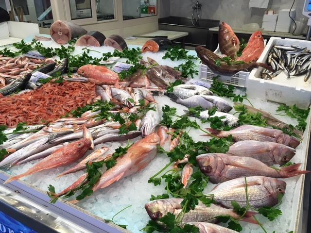 L’Antica Pescheria, storica attività di Reggio Calabria. Costantino: “Il pesce dei nostri mari, tra i più prelibati”