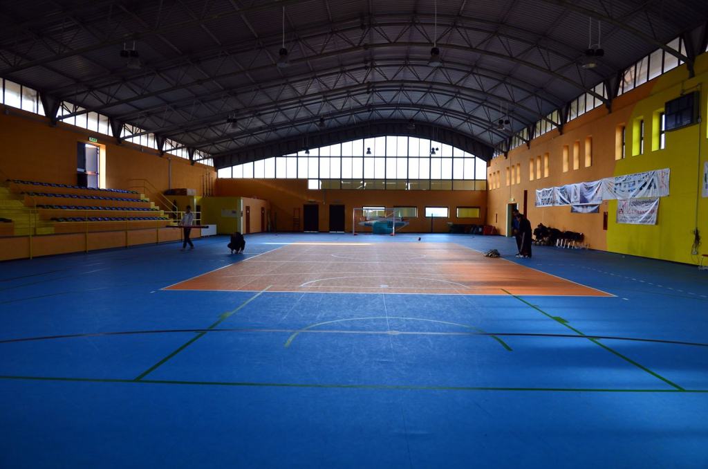 Lazzaro, il palazzetto dello sport è già un luogo simbolo, una partita vinta