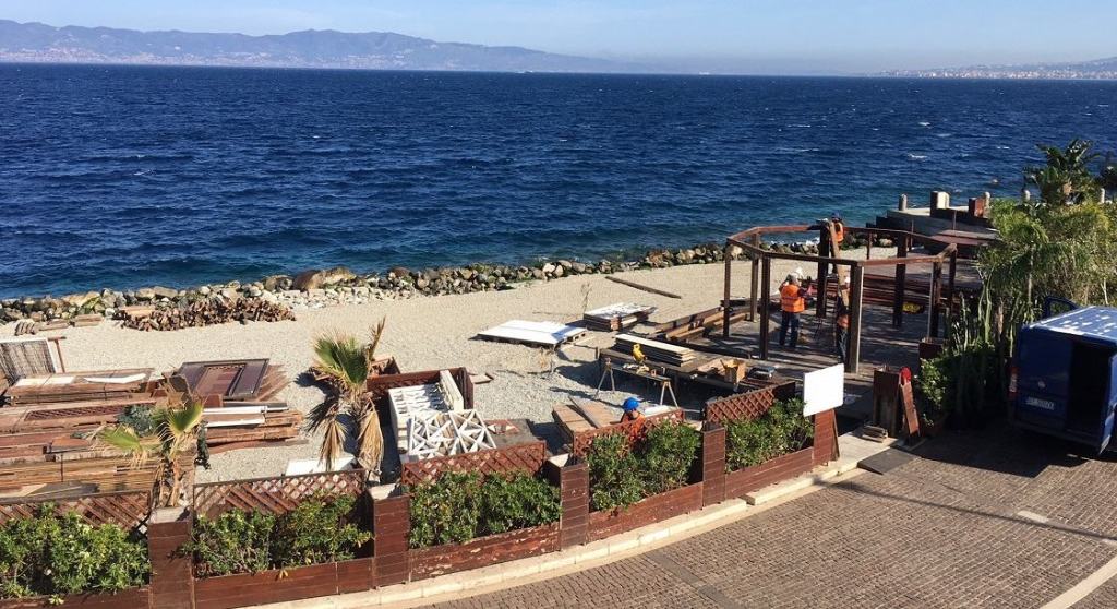 Reggio Calabria, work in progress per la riapertura dei lidi