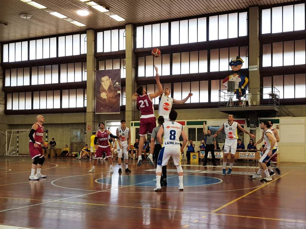 Basket – Un’ottima Vis cede a Lamezia in gara-1 di finale