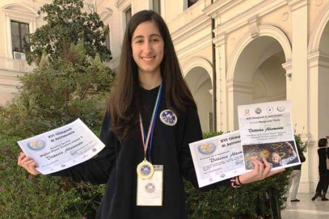 Studentessa reggina vince la finale Nazionale di Astronomia. Ora le Olimpiadi