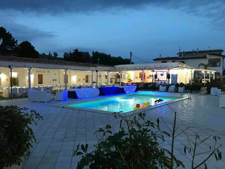 ‘My Flower’, a Villa Kala Azul un party esclusivo a bordo piscina