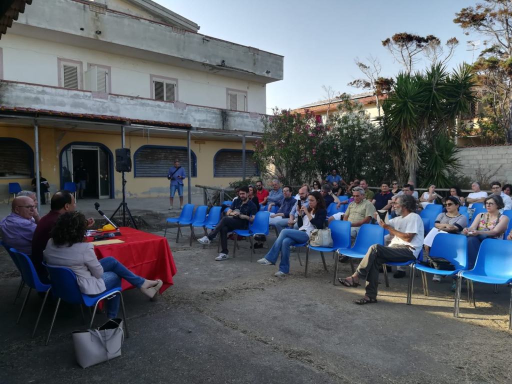 A Riace, simbolo dell’accoglienza e della rigenerazione, la “Festa dei piccoli Comuni” – FOTO