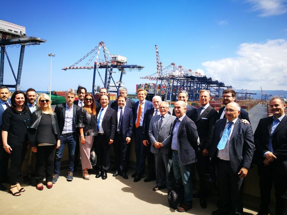Ambasciatore dei Paesi Bassi in visita a Gioia Tauro: “Tante opportunità di sviluppo” – FOTO