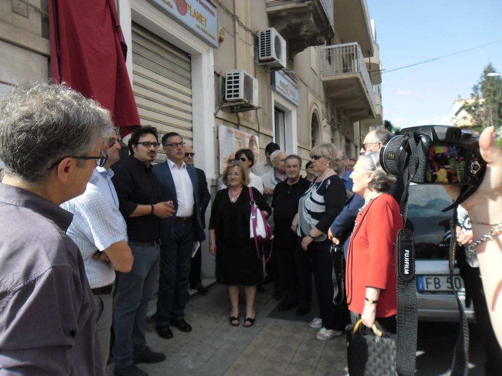Reggio, cerimonia di intitolazione della via Guido Miggiano