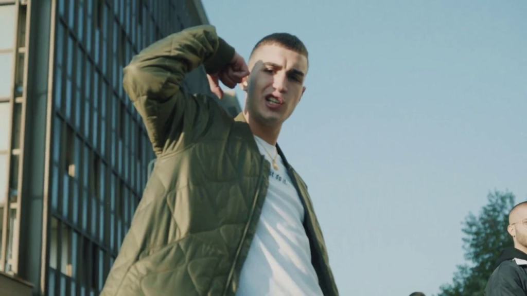 Il rapper italiano Capo Plaza sbarca nella città dello Stretto