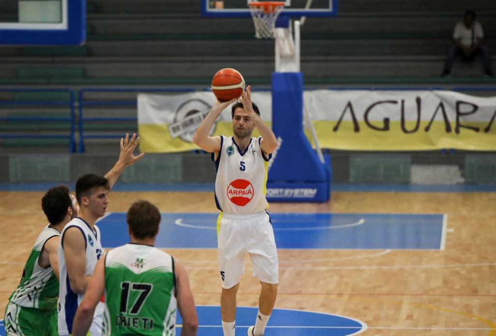 Basket – Lamezia conferma uno degli eroi di Taranto