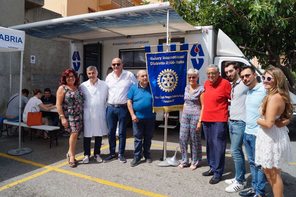 Il Rotary Club parallelo 38 risponde all’appello per la donazione di sangue