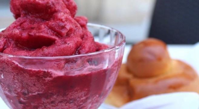 Come preparare la “Granita alle more”? Ecco la gustosa ricetta