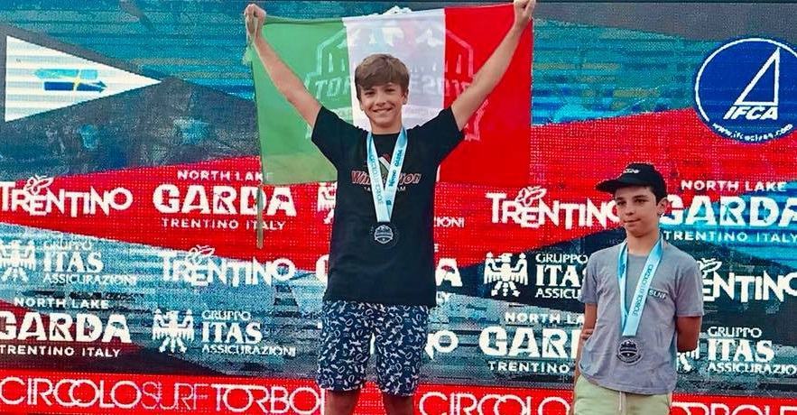 Matteo Azzarà (Lega Navale sezione RC), pronto per il campionato del Mondo di Windsurf IFCA