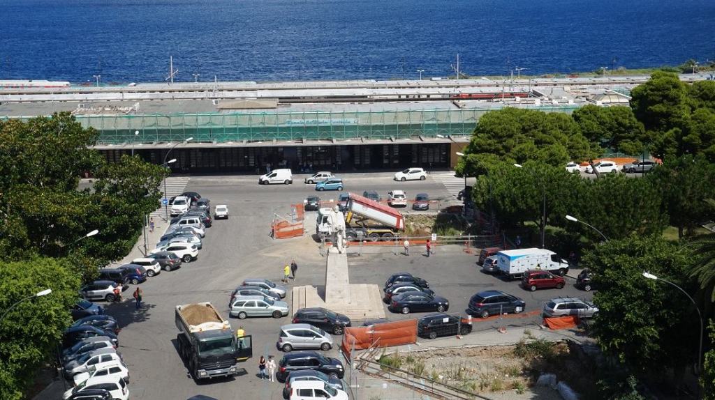 “Piazza Garibaldi. Da parcheggio a nuovo spazio culturale”. Le parti a confronto per la tutela dei ritrovamenti