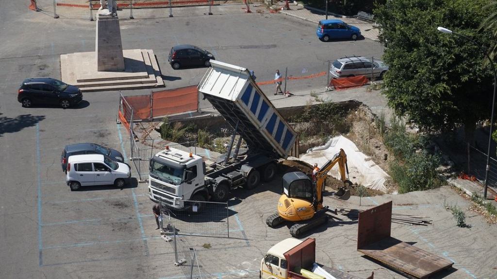 Piazza Garibaldi – Scavi totalmente coperti, in attesa del loro futuro