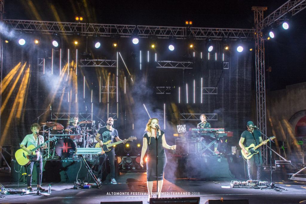 Festival Euromediterraneo , tripudio per il concerto di Noemi
