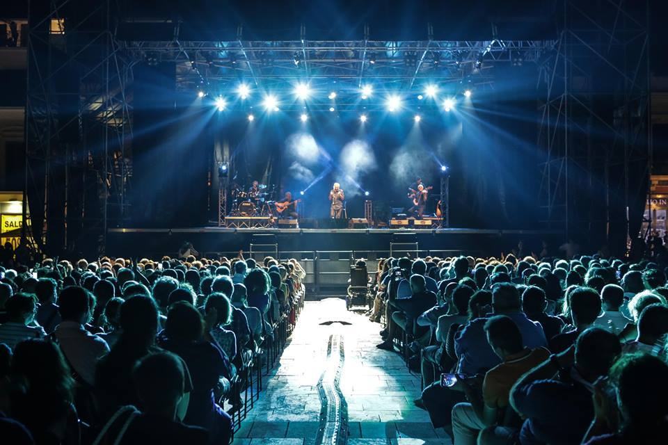 Roberto Vecchioni chiude trionfalmente il Reggio Live Fest – FOTO