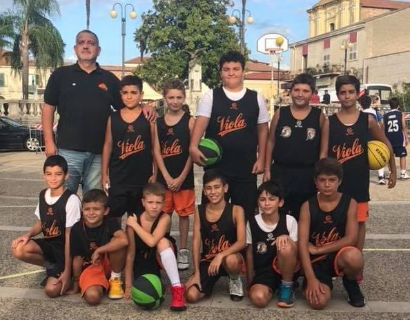 “Canestri di Pace”, a Pellaro i giovani della Scuola di Basket Viola