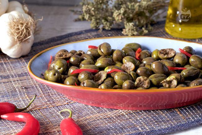 Ecco come preparare le “Olive schiacciate”: la ricetta