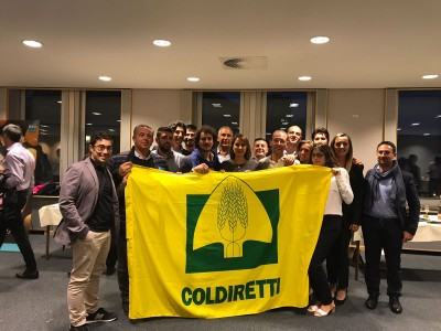 Igiovani agricoltori con l'Europarlamentare Laura Ferrara