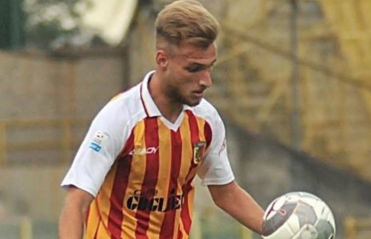 Calcio – Il reggino Puntoriere cerca i primi gol tra i professionisti