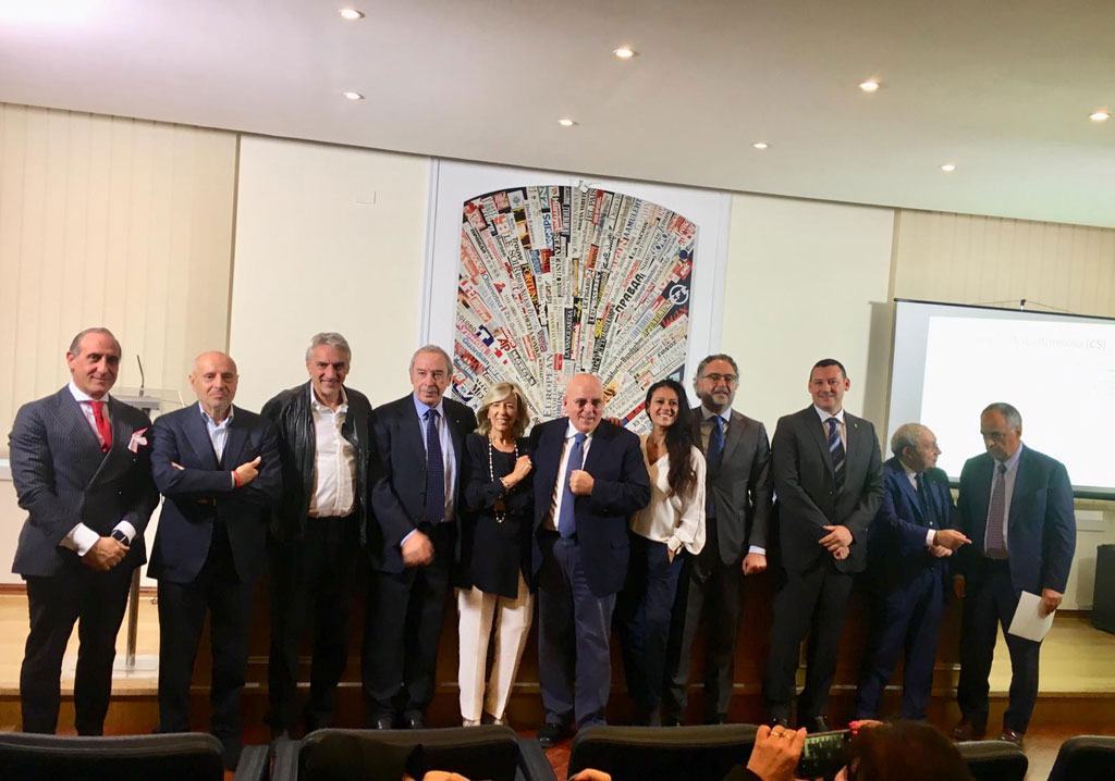 Premiati a Roma 11 nuovi “Ambasciatori per la Calabria”: 4 i reggini