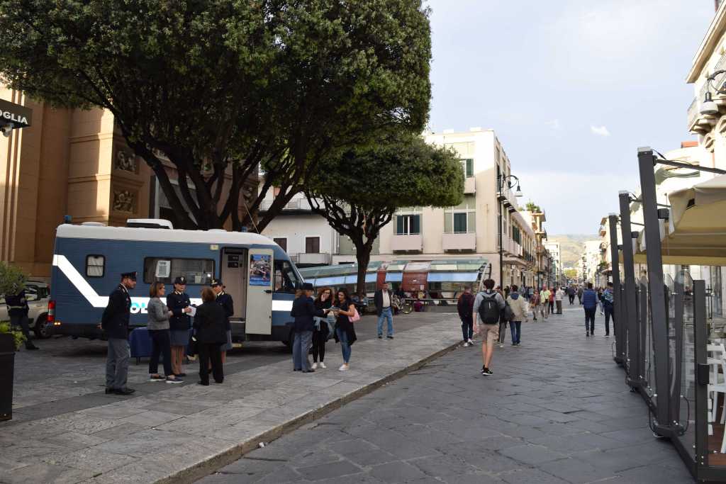 La Polizia di Stato contro la violenza di genere