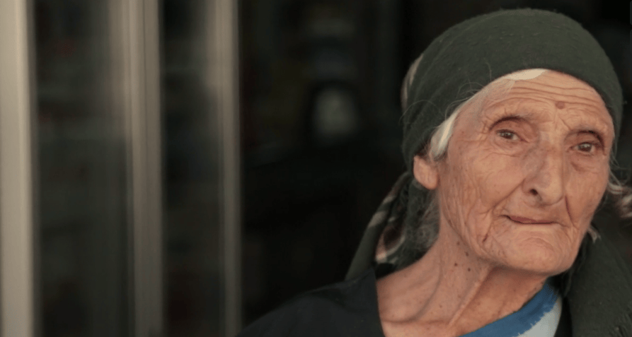 “Un Paese di Calabria”, disponibile in streaming il film su Mimmo Lucano, gratuito, solo per 48 ore!