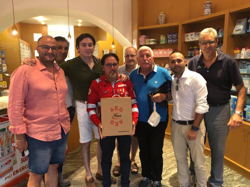 Corigliano Rossano, donato un defibrillatore alla Croce Rossa