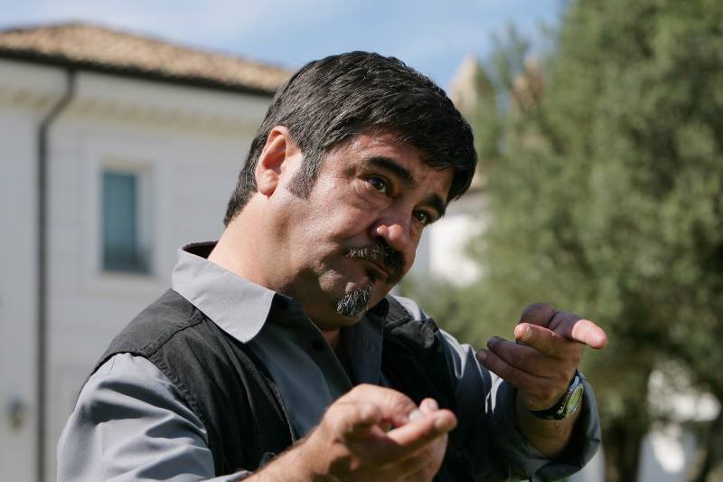 Pannofino al Cilea con la commedia “Bukurosh, mio nipote”