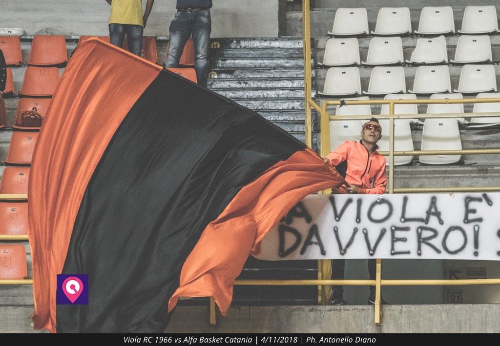 Viola, primo sospiro di sollievo. Pagate le tasse federali