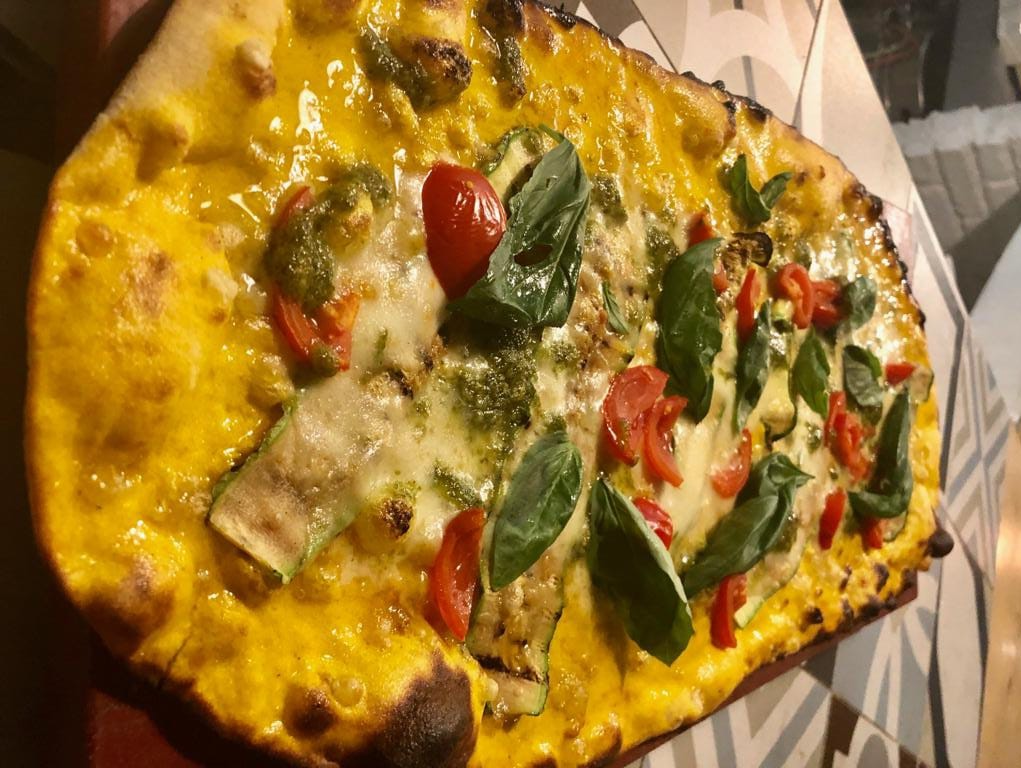 pizza hostaria curcuma