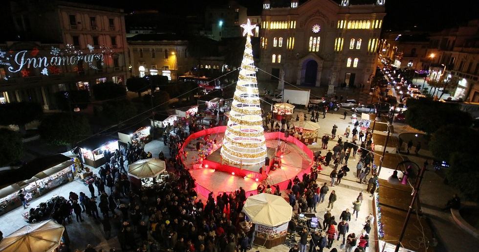 Natale 2022, Malara: ‘Si parte con l’accensione dell’albero’. Il programma
