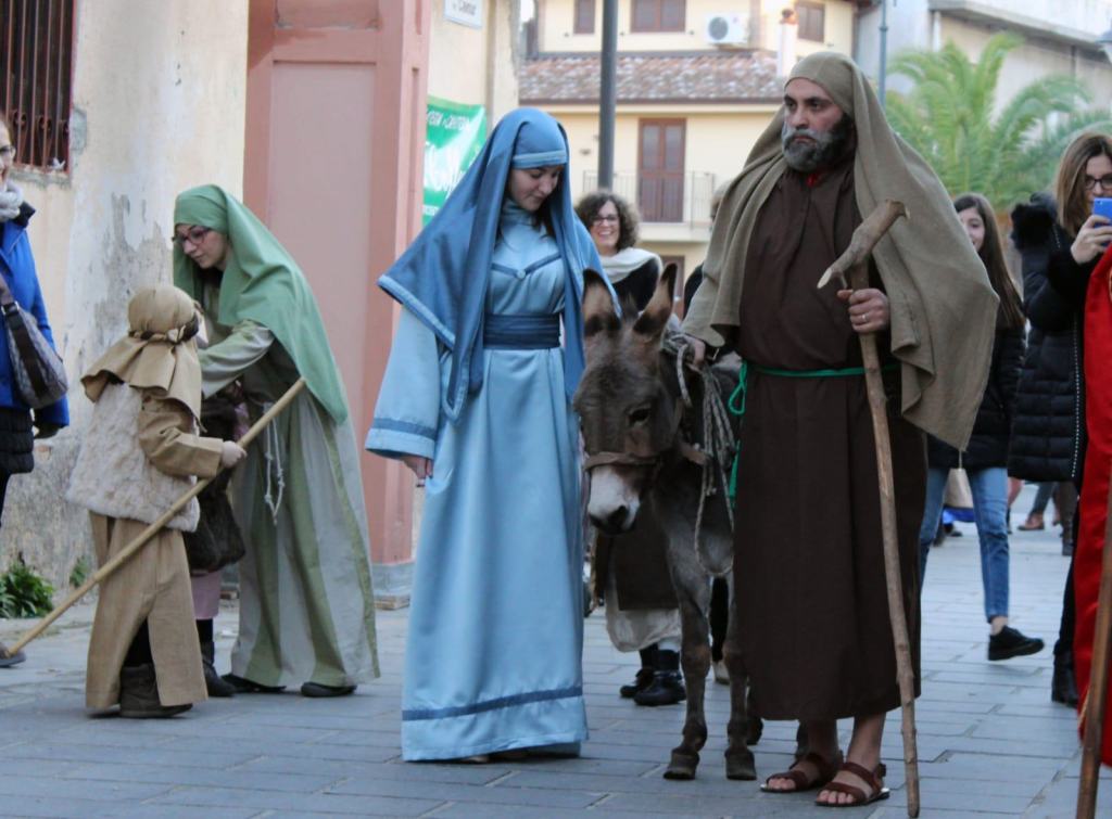 Rizziconi, la magia del presepe vivente torna fra le vie del centro storico