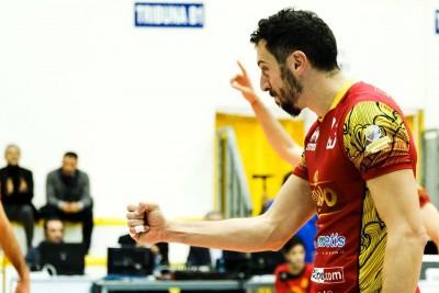 PRIMO PIANO ESULTANZA MENGOZZI CONTRO SIENA