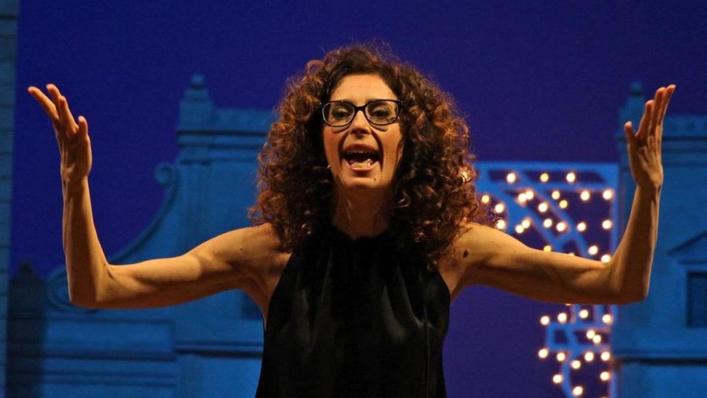 Teresa Mannino pronta ad abbracciare Reggio Calabria