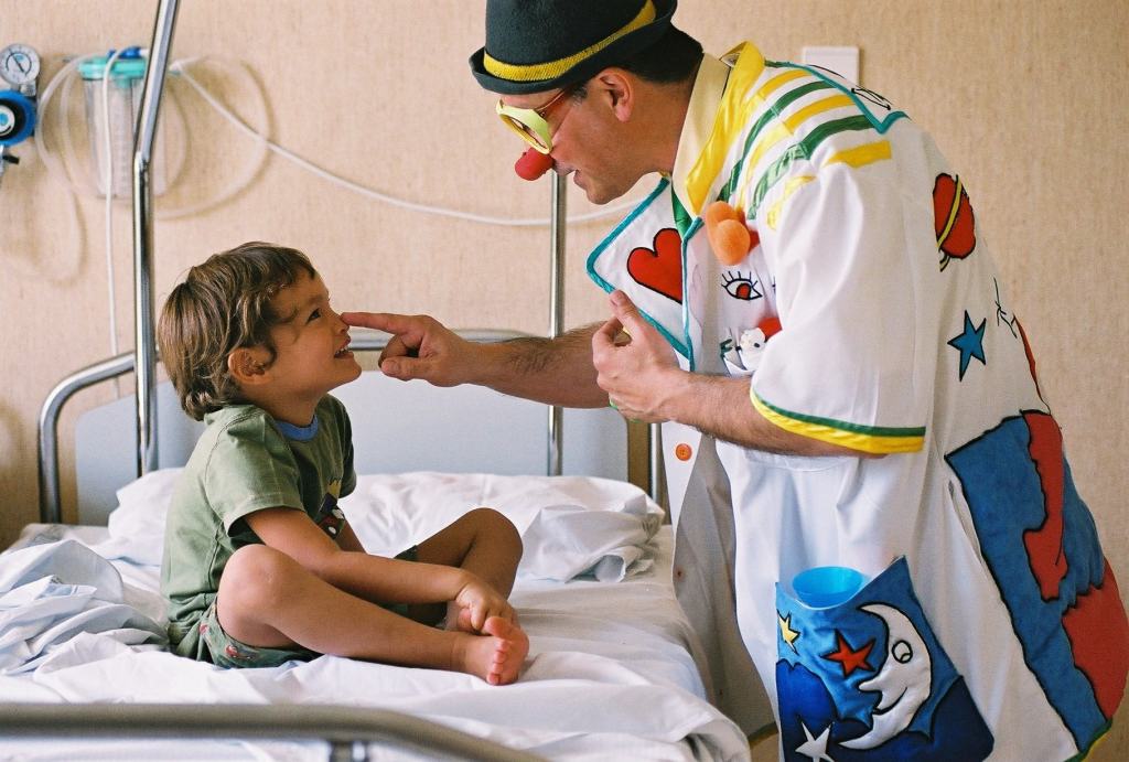 Doni e sorrisi per i bambini reggini del reparto di “Onco-ematologia pediatrica”