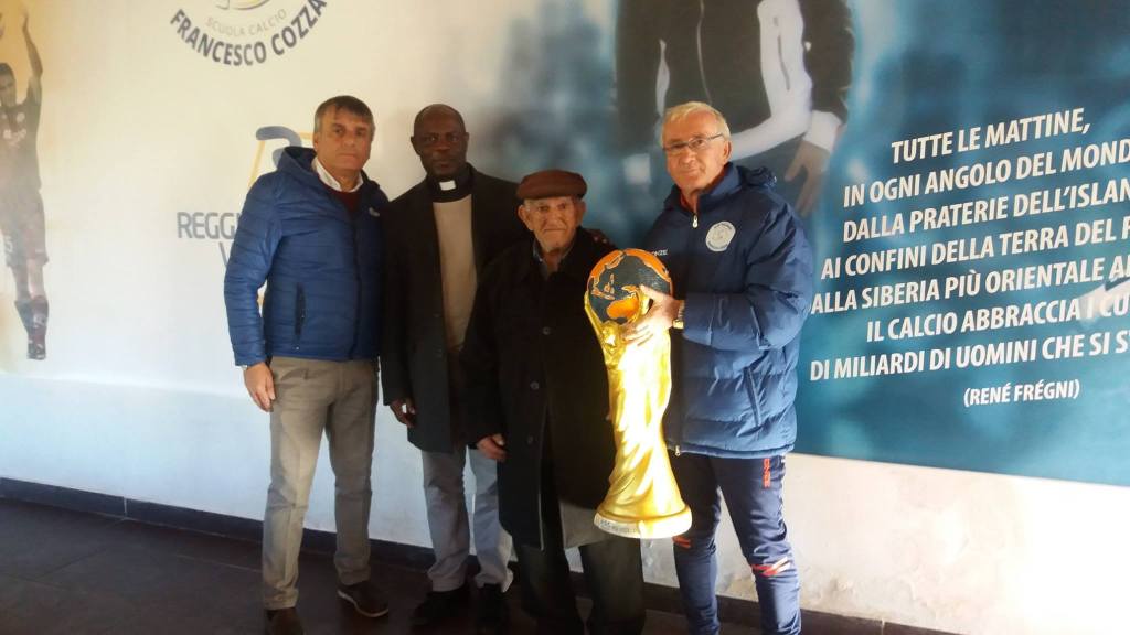 Calcio giovanile – E’ sempre un successo il “Memorial Perpiglia”. Spicca la Scuola Calcio F. Cozza