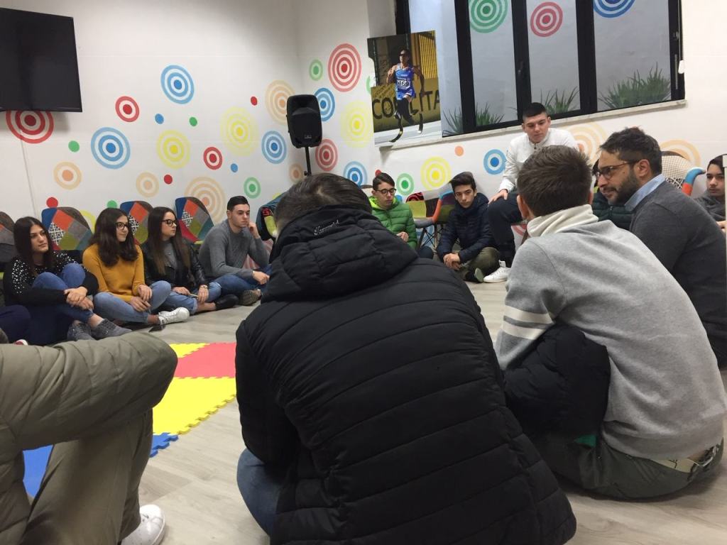 Grande occasione di crescita per gli studenti del “Piria” in compagnia di Leopardi e Paolo Cicciù