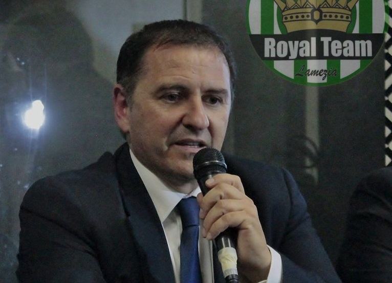 Calcio a 5 – Royal, Mazzocca: “Grazie al presidente Solano. Domenica abbiamo bisogno dei tifosi”